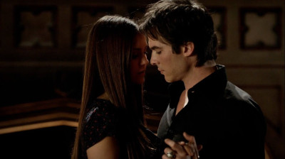 HISTÓRIA DE ELENA E DAMON - Parte 7 #4Temporada