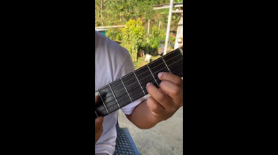 Bajeo en el acorde de Re