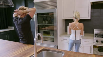 Very Cavallari S03E02 Out With the Old