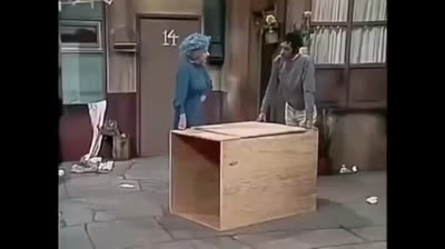 Chaves - 12 Horas Dublado Logan